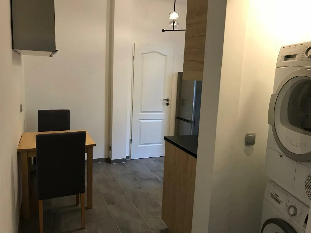 3 Zimmer Mobiliert Nahe Zentrum/3 Room Furnished Near Center Norimberga 0*,