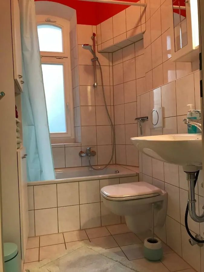 3 Zimmer Mobiliert Nahe Zentrum/3 Room Furnished Near Center Norimberga
